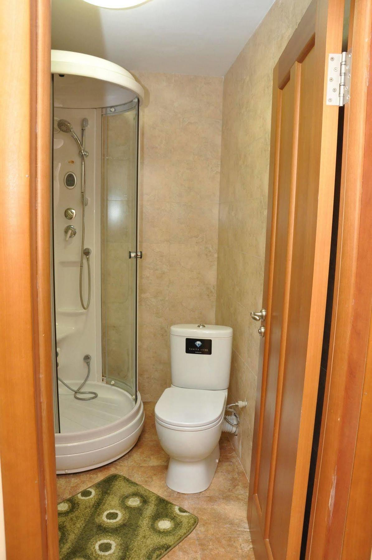 Art Hostel Almati Kültér fotó